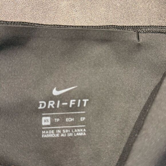 The Nike One Luxe Mid-Rise Tight Fit Leggings Size XS - Picture 6 of 7